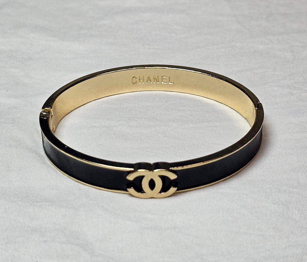 C logo Bangle bracelet Black and Gold