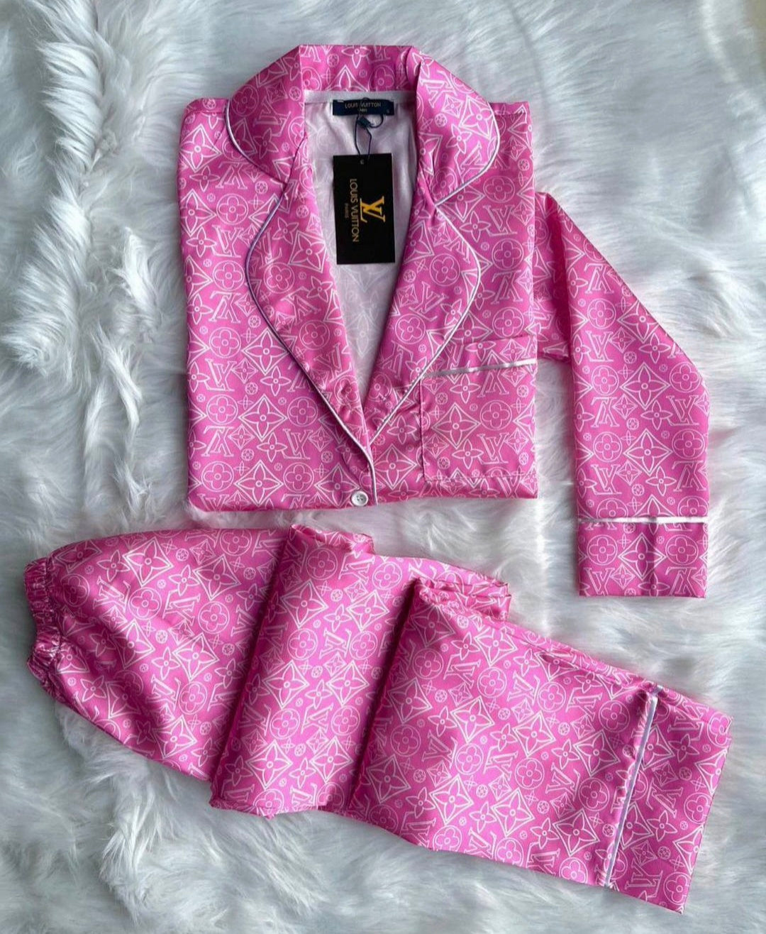 Pink L Monogram Abstract logo PJ set