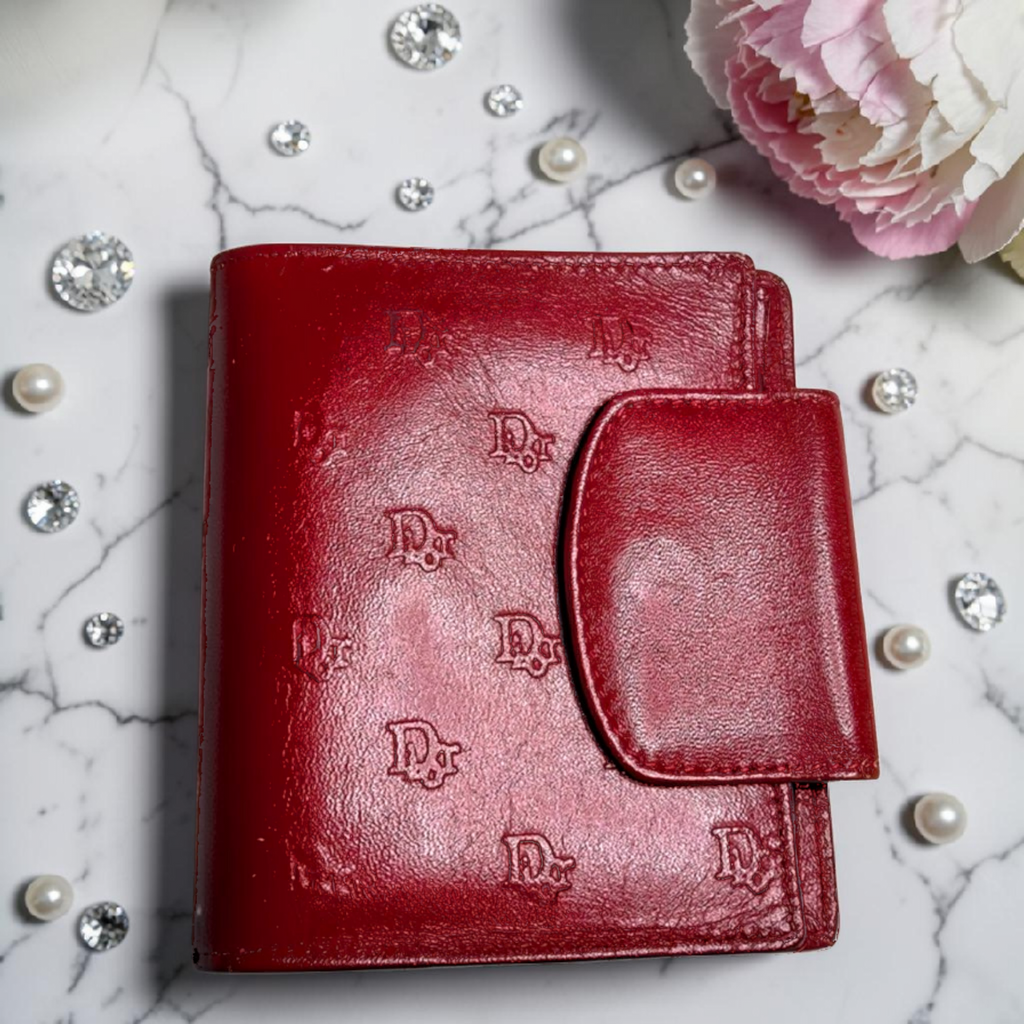 Boutique Red Leather Trifold Short Wallet — Like New