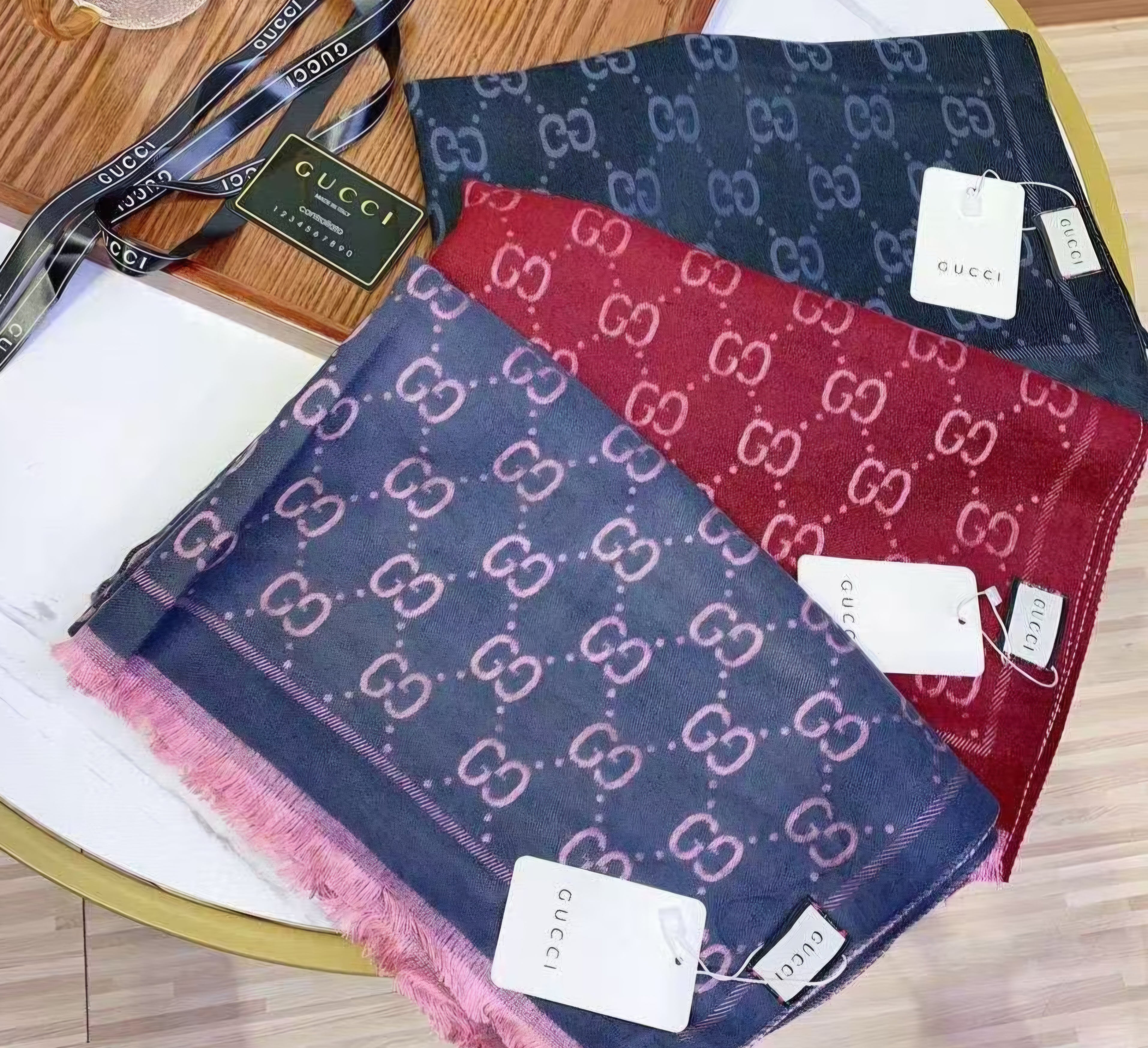 G Logo scarf lightweight