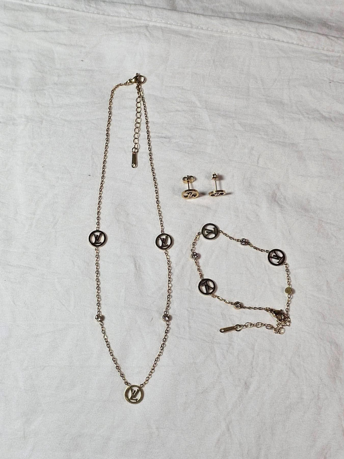 L logo 3 pc set