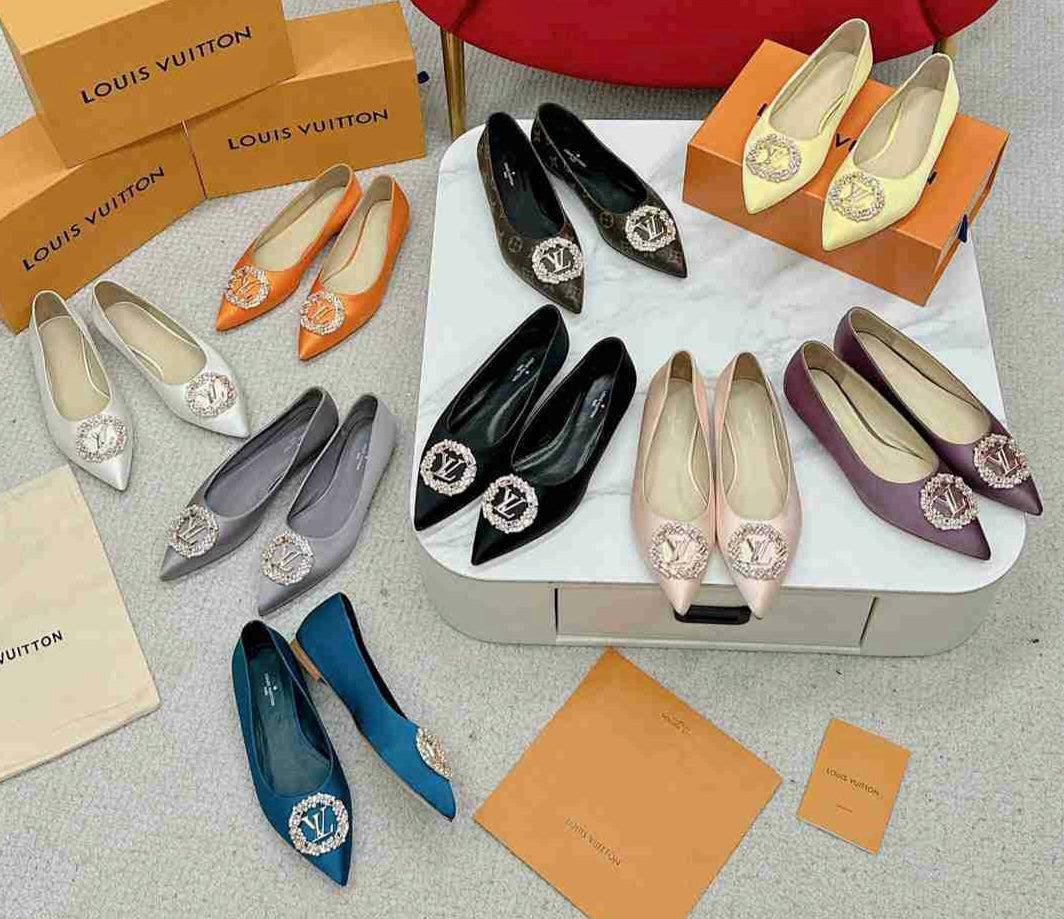 L Logo Signature Ballet Flats