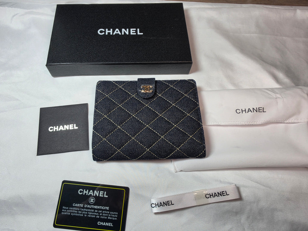 C Logo Black Large Case Wallet with Contrast Stitching