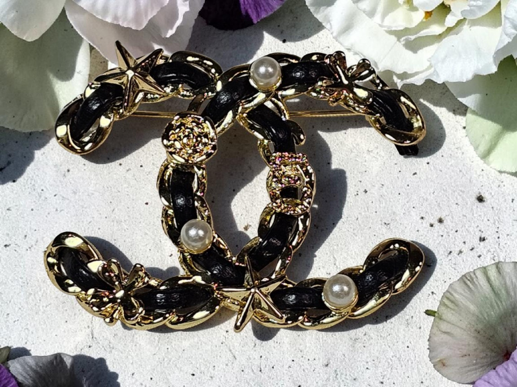 Black and Gold Braided Charm Logo Pin Brooch