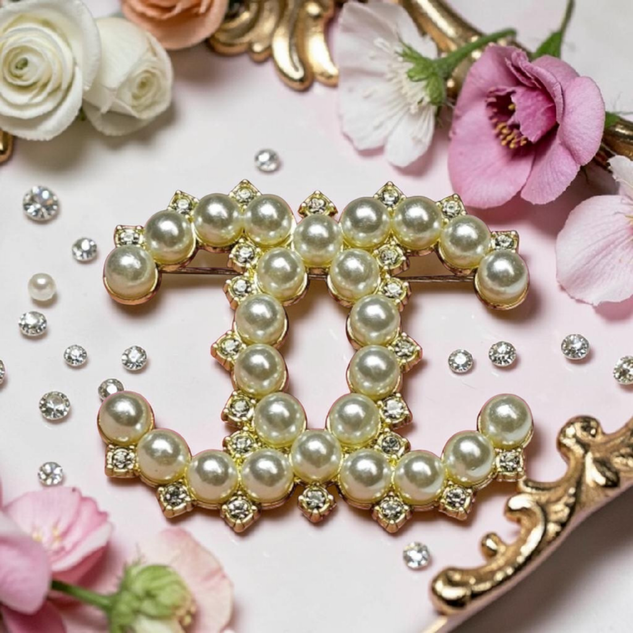 Gold and Continuous Pearl Charm Brooch