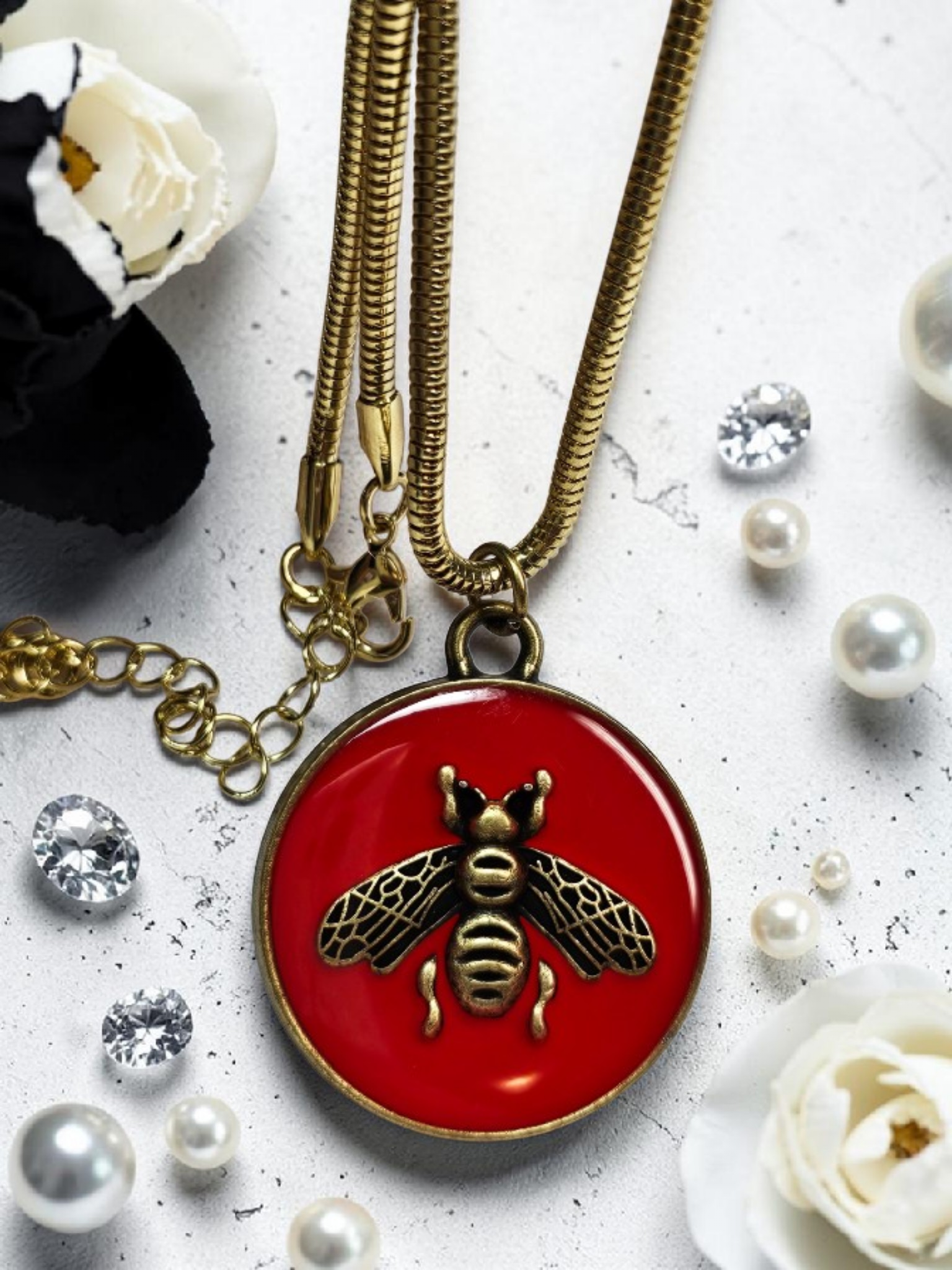 Antique Gold Bee Charm Necklace 18" w/ Extender
