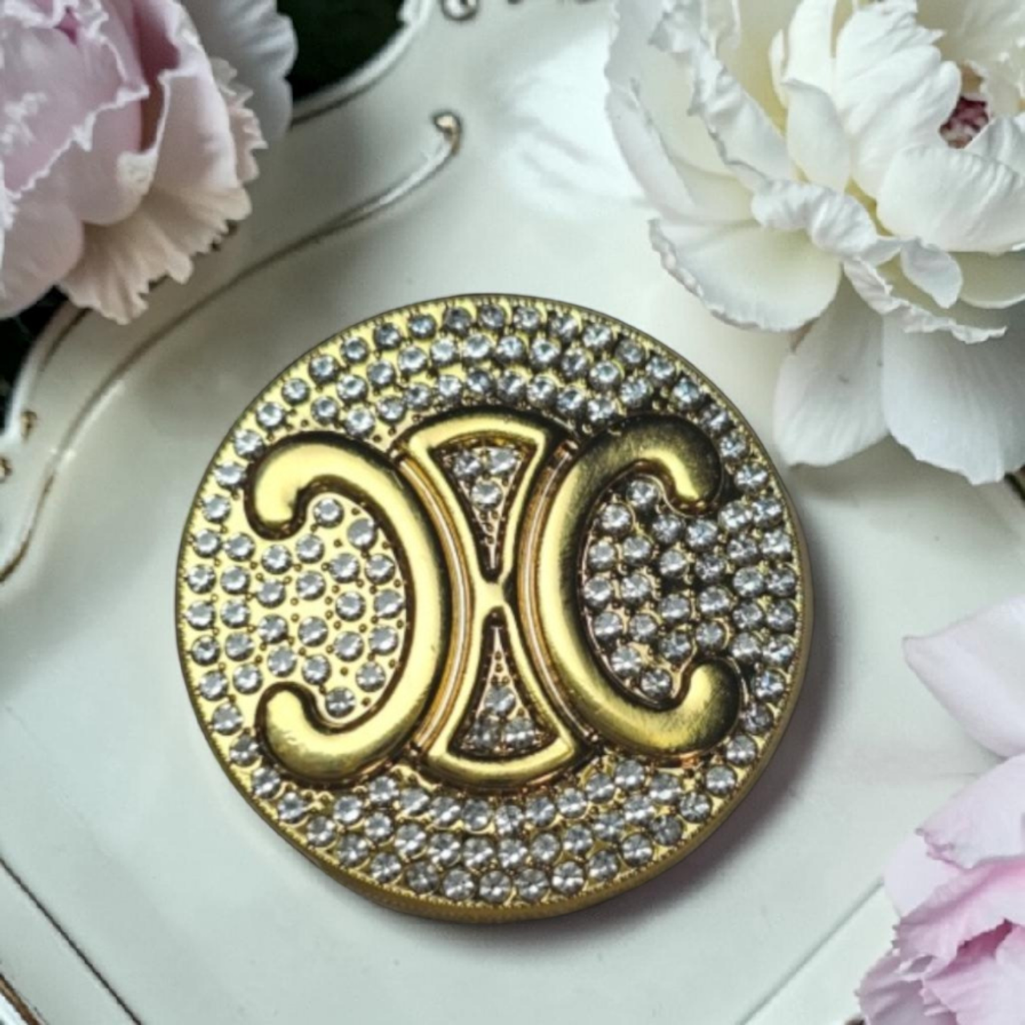 Cè Paris Brooch Gold and pavé set clear gemstones