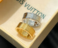 L Logo Band Ring