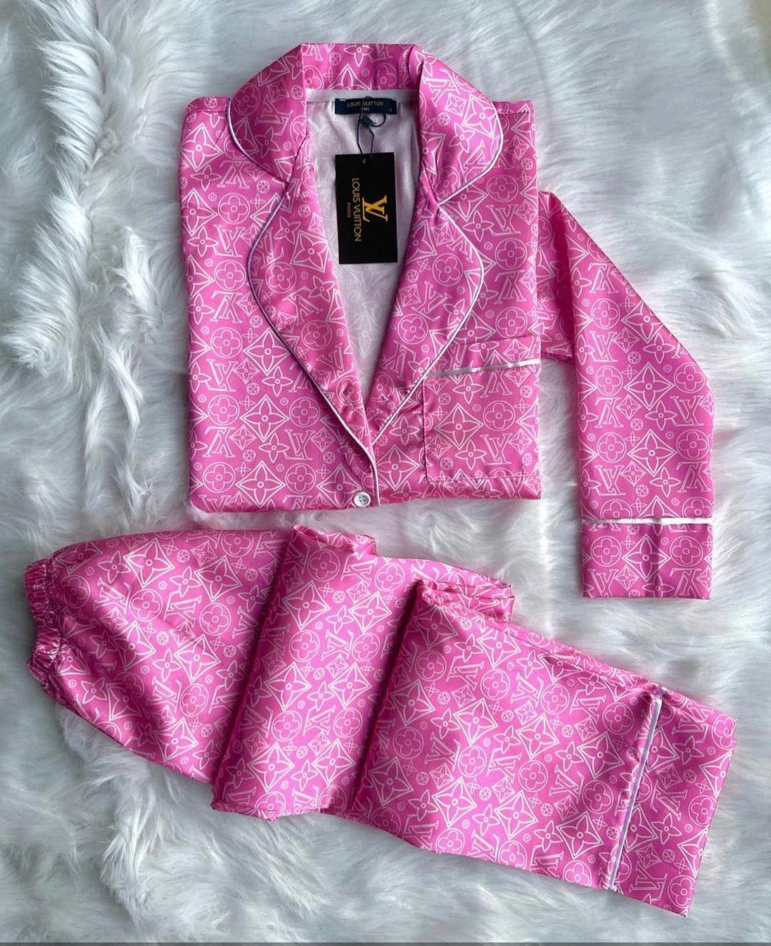 Pink L Monogram Abstract logo PJ set