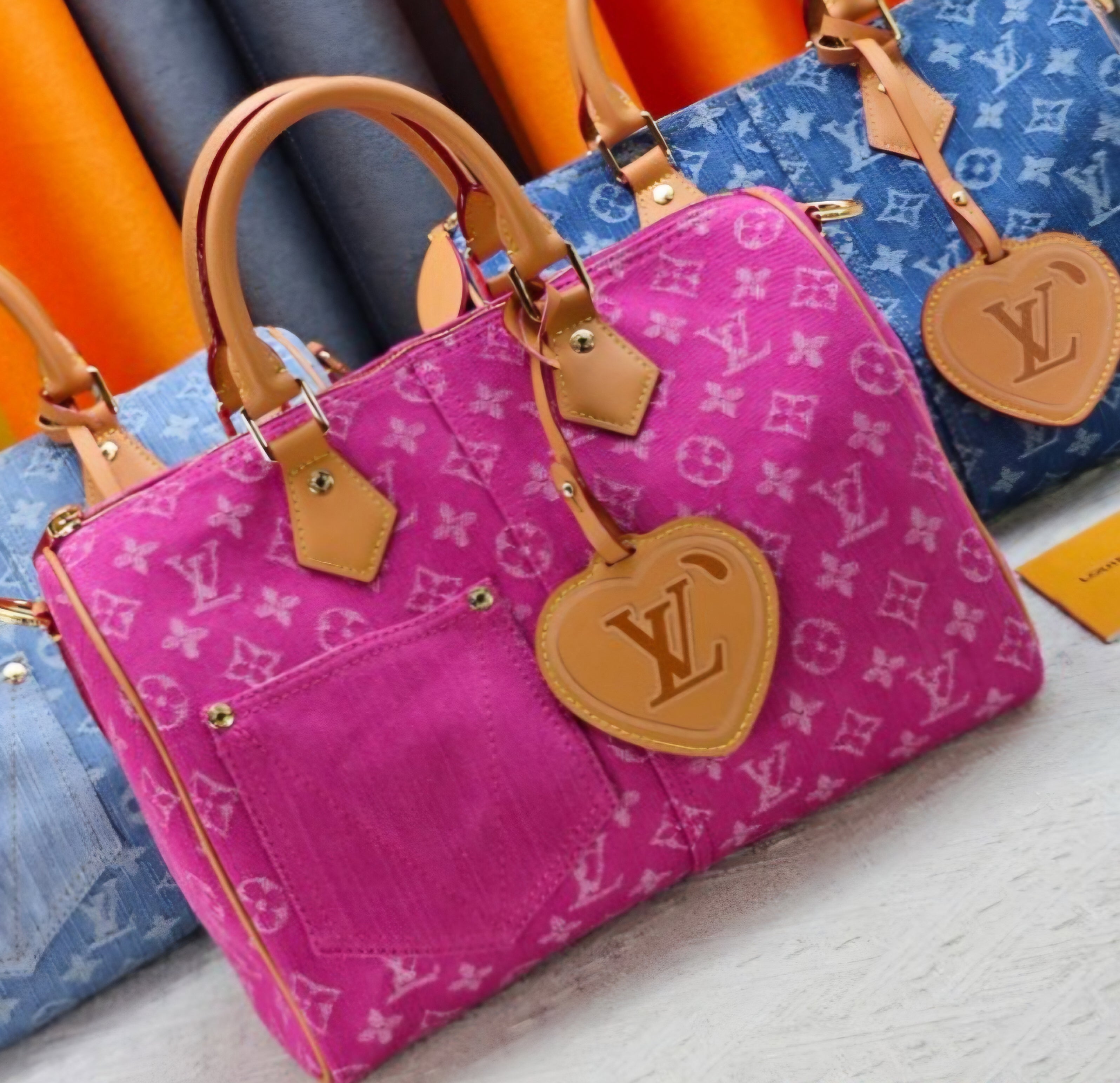Hot Pink Denim 25 cm logo bag