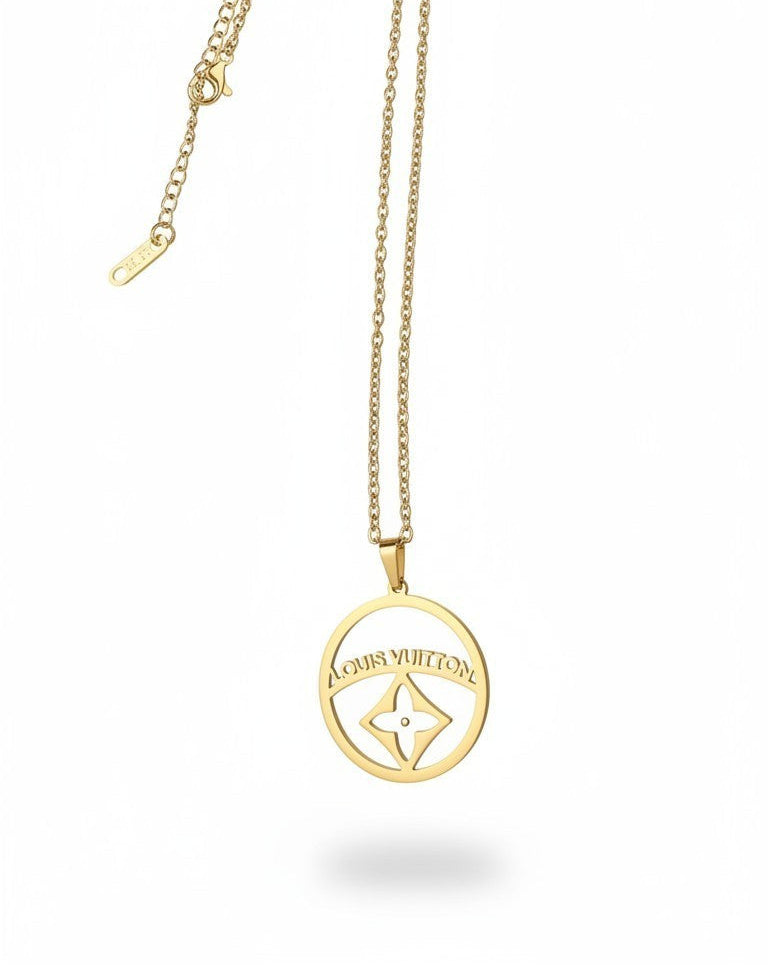 L Logo Luxury Charm Pendant Necklace