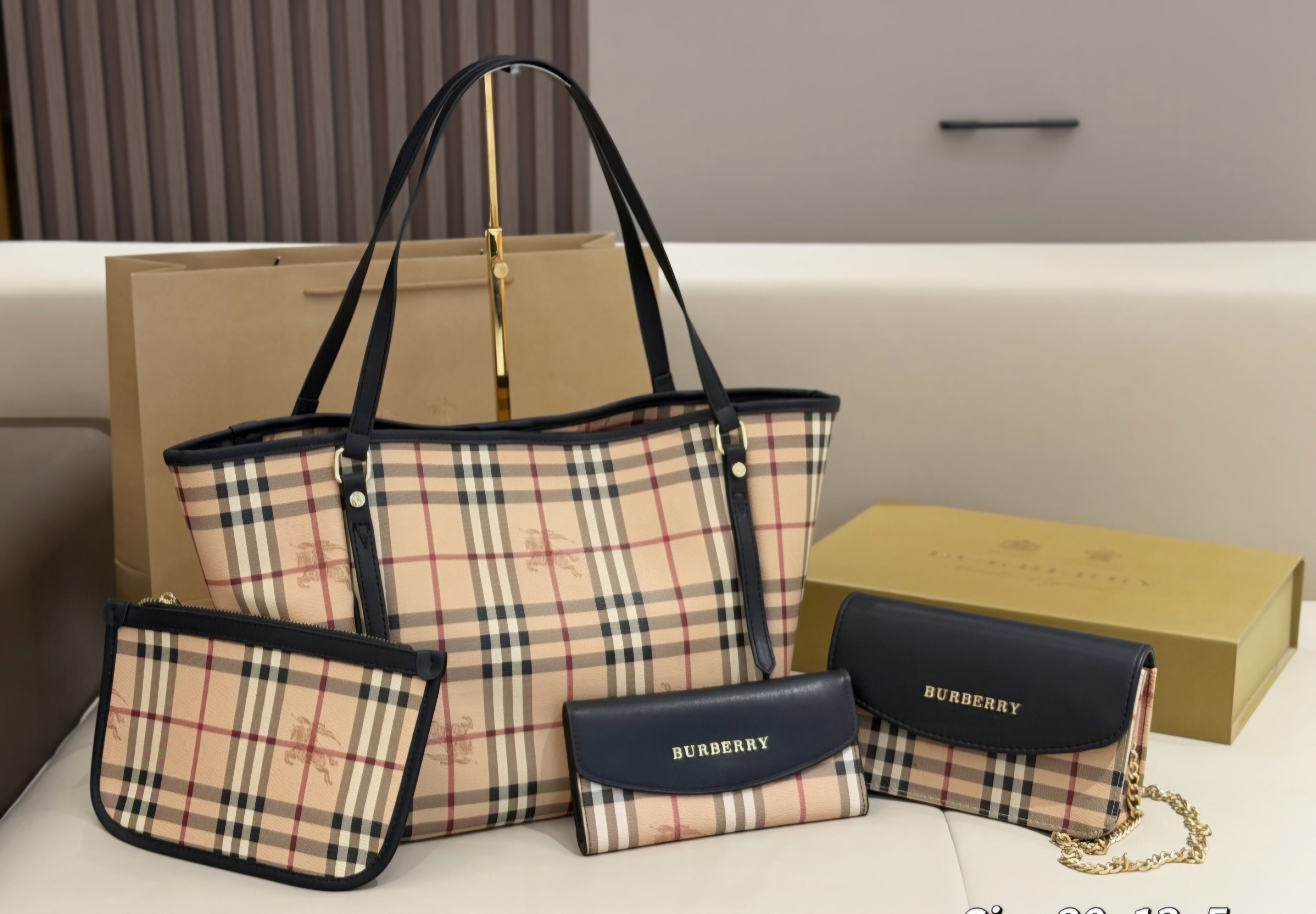Large Burb Tote Set