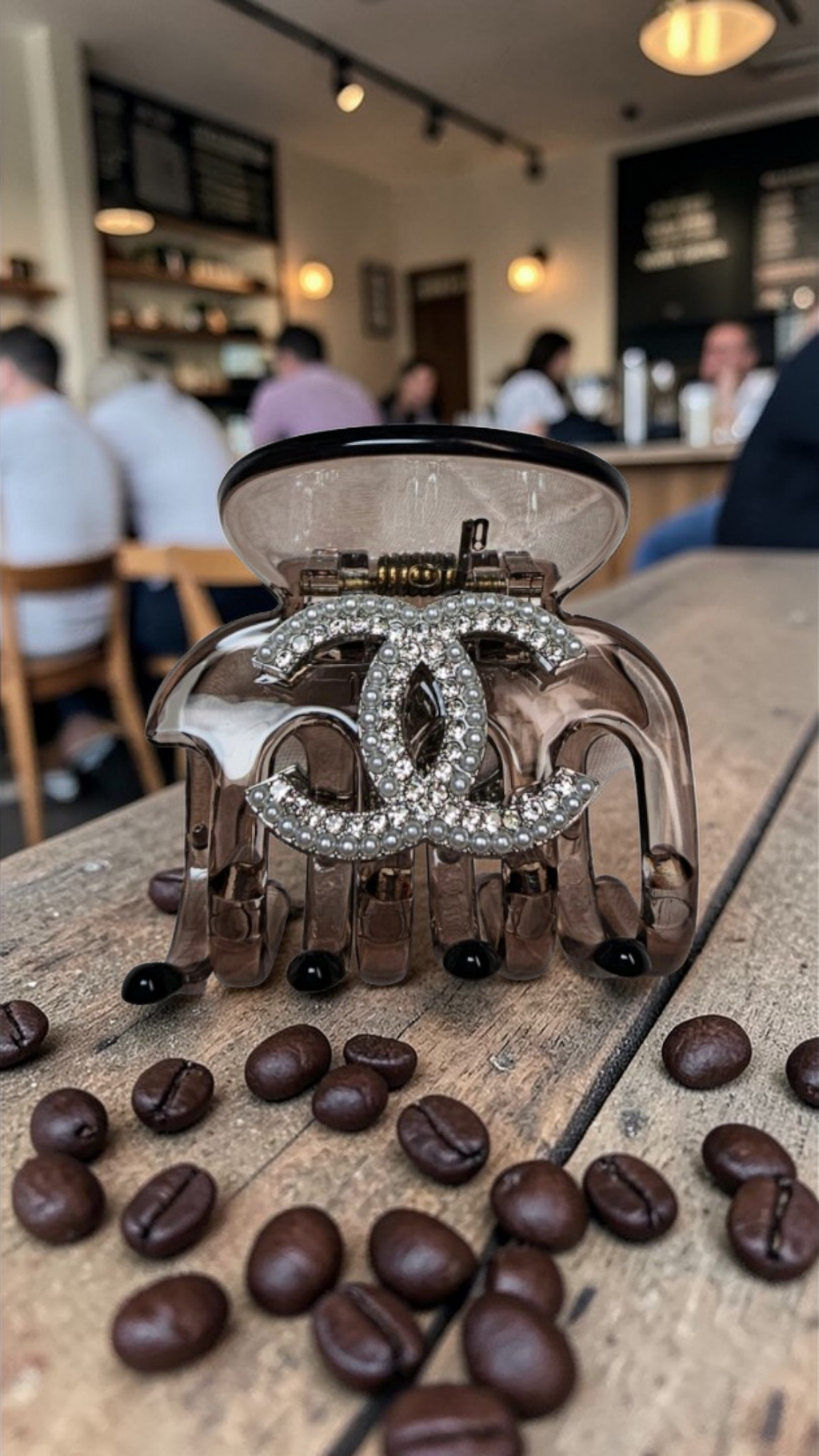 CC Logo small claw clip brown mocha