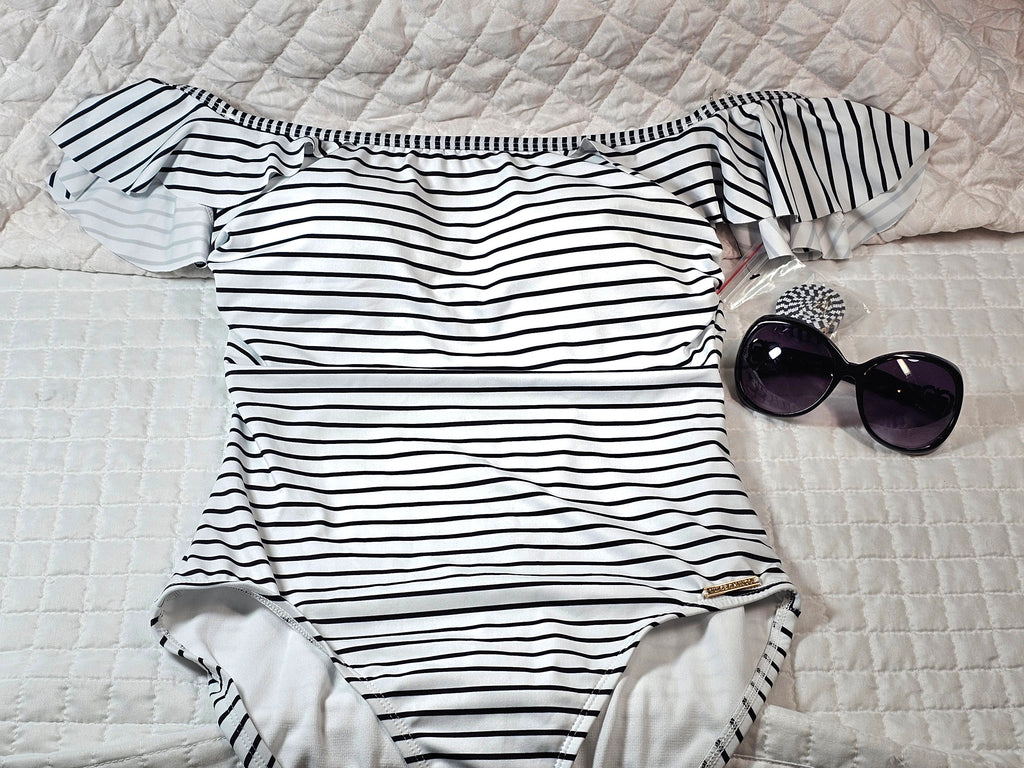 Vince Camuto Off-shoulder one piece Swimsuit NEW Size 10