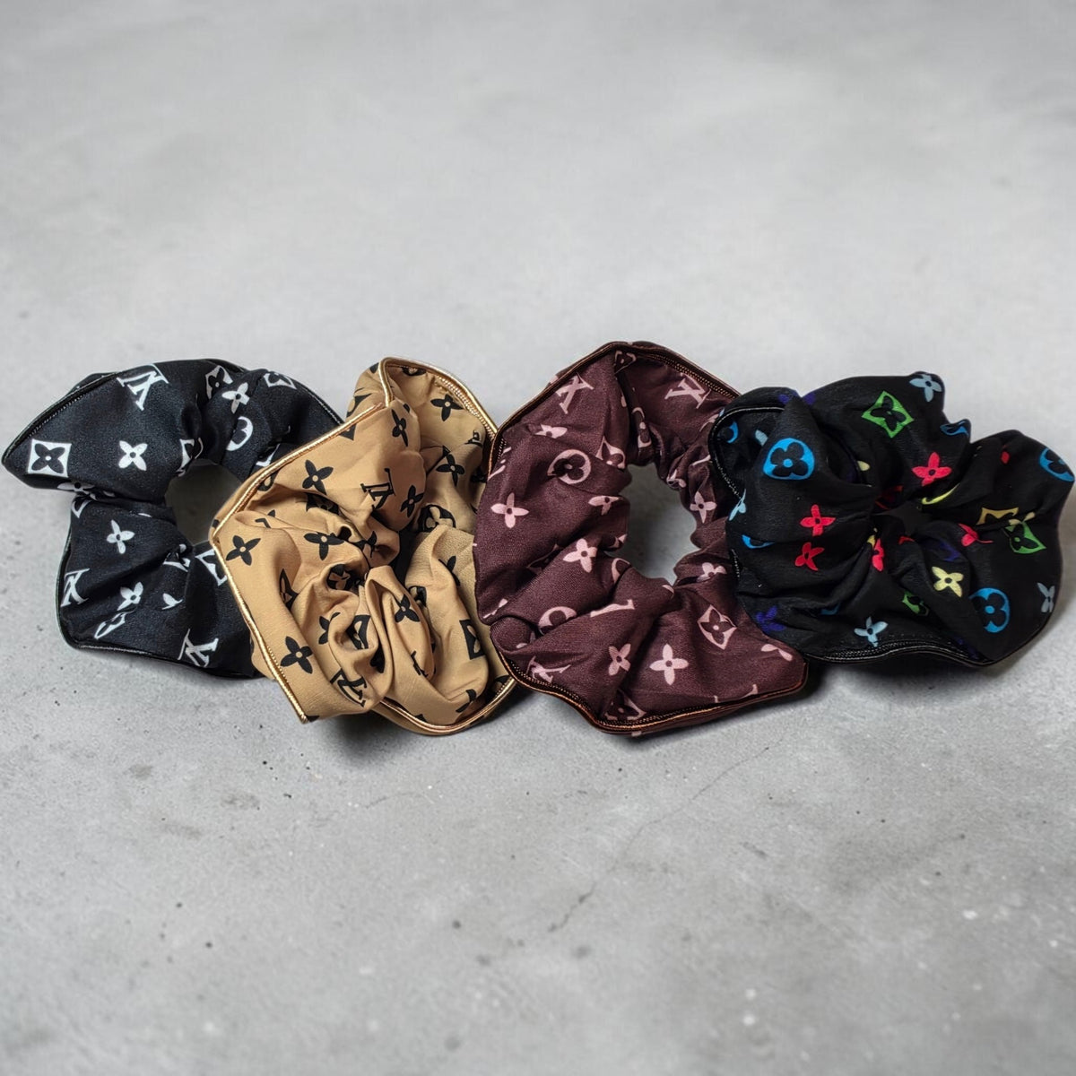 L Logo Hair Scrunchies
