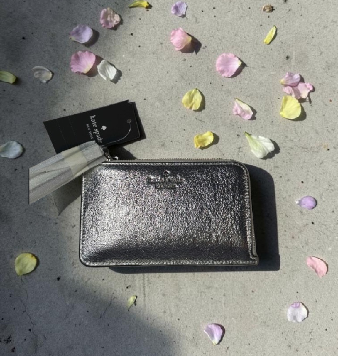 kate spade Silver Card case/ Wallet Wristlet NWT