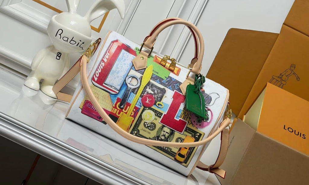 L logo Paint the Town Barrel Bag