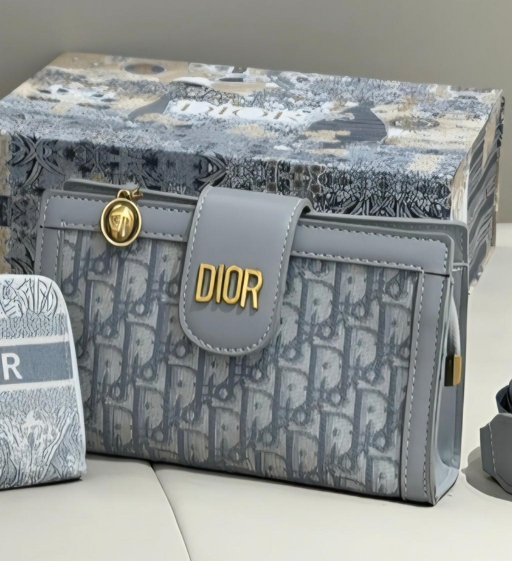 Clutch Bag Gray Monogram Style