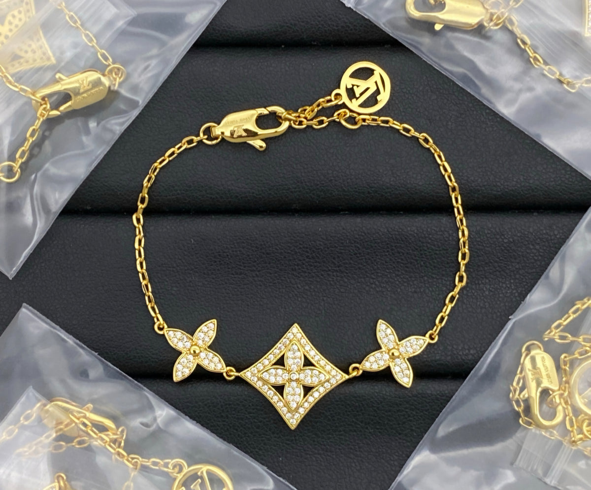 L Logo Chain Bracelet