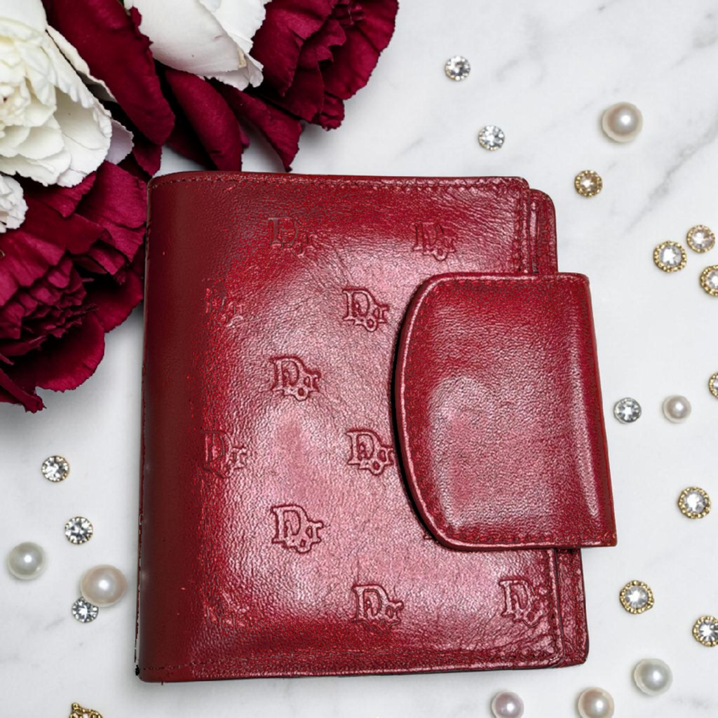 Boutique Red Leather Trifold Short Wallet — Like New