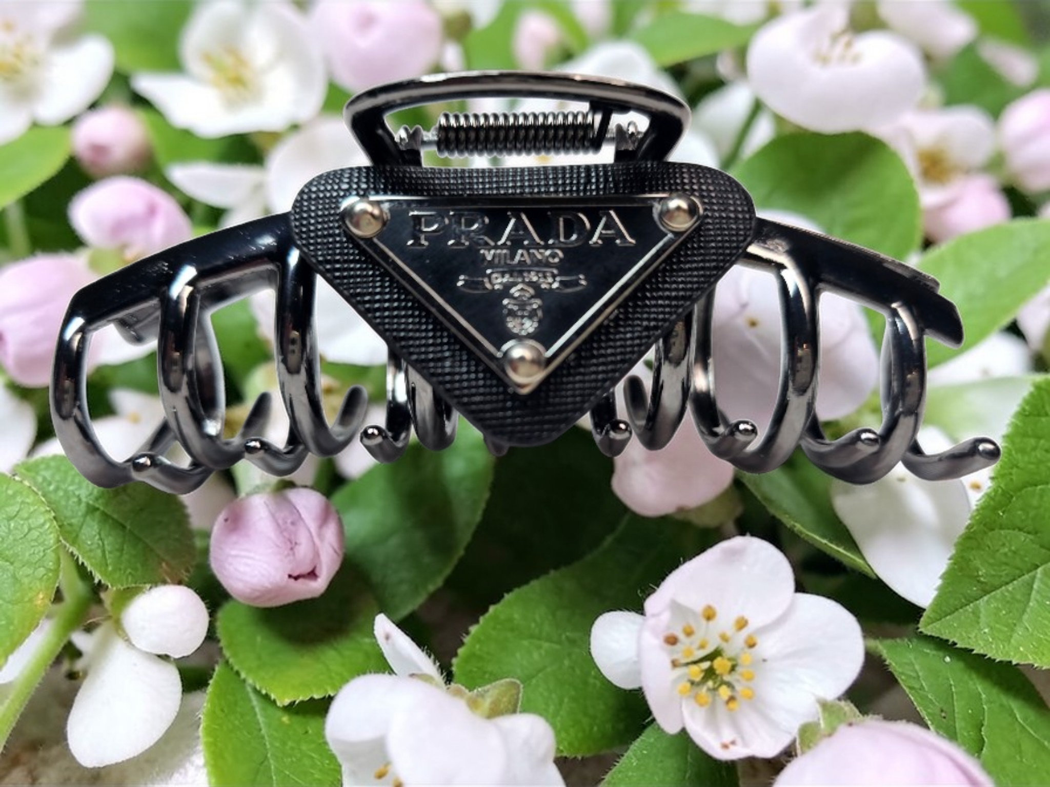 Luxury Leather and metal charm Metal Hair Claw Clip
