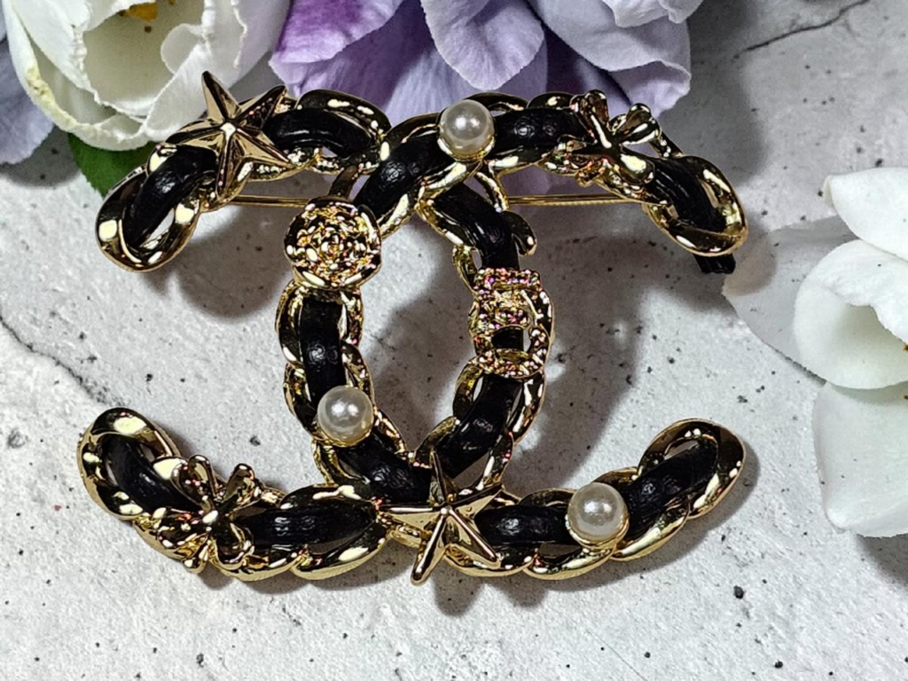 Black and Gold Braided Charm Logo Pin Brooch