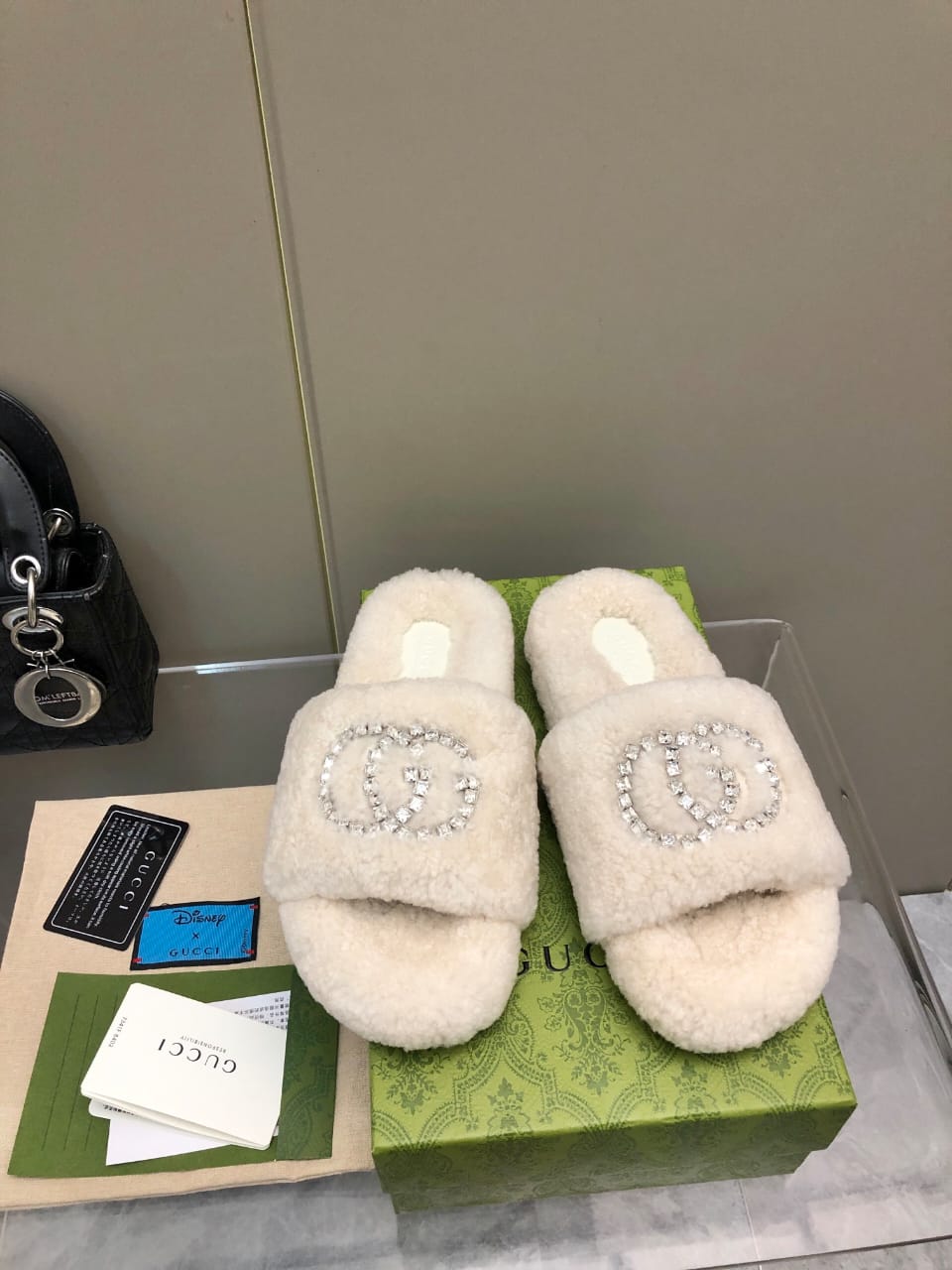 G logo slippers Many Color options Available