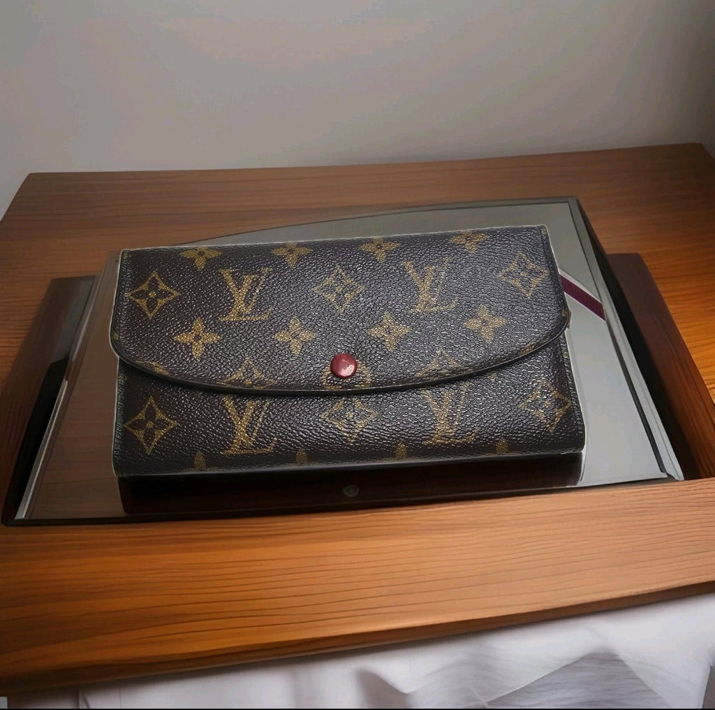 LV Long Wallet 100% Leather EUC